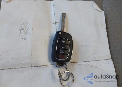 2017 Hyundai Santa Fe Sport 2.4L z USA, uszkodzony, nr VIN 5XYZUDLB1HG498540